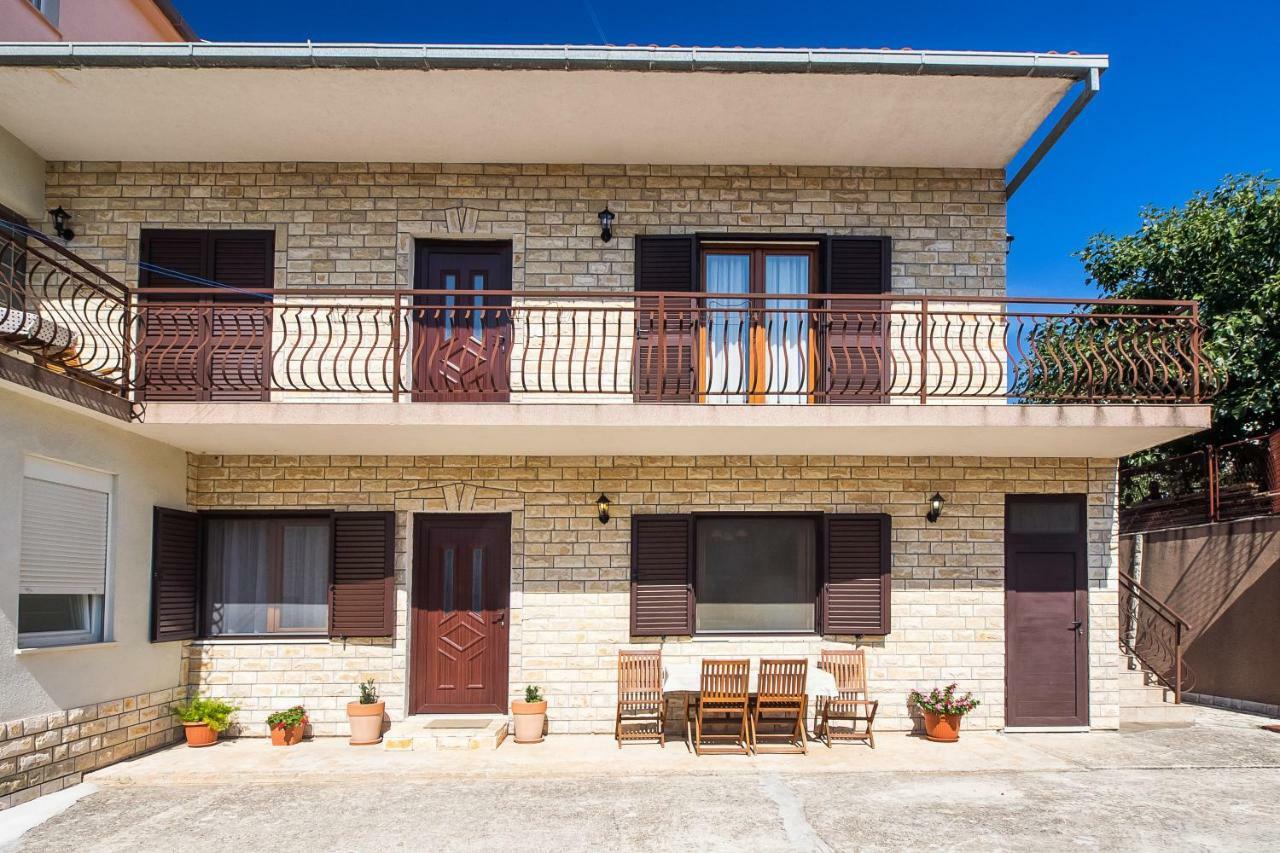 Apartment Olivera Trogir Exterior foto