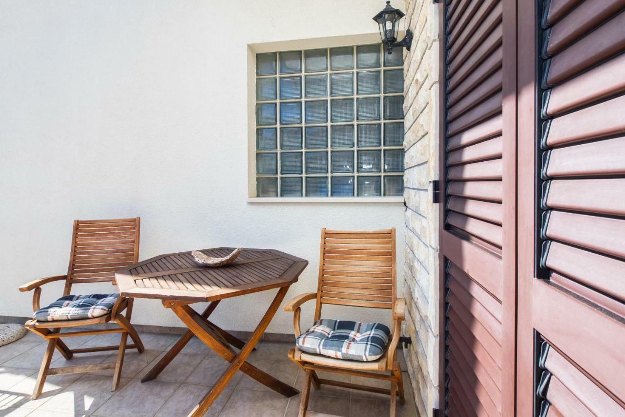 Apartment Olivera Trogir Exterior foto